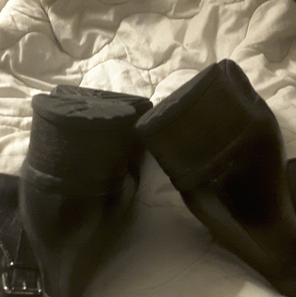 Leather boots - Picture 6 of 15